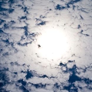 雲空太陽の Apple Watch 文字盤壁紙