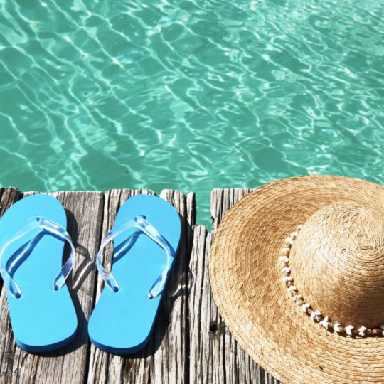 Sea hat sandals Beach Android SmartPhone Wallpaper