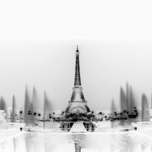 Monochrome landscape Eiffel Tower Apple Watch photo face Wallpaper