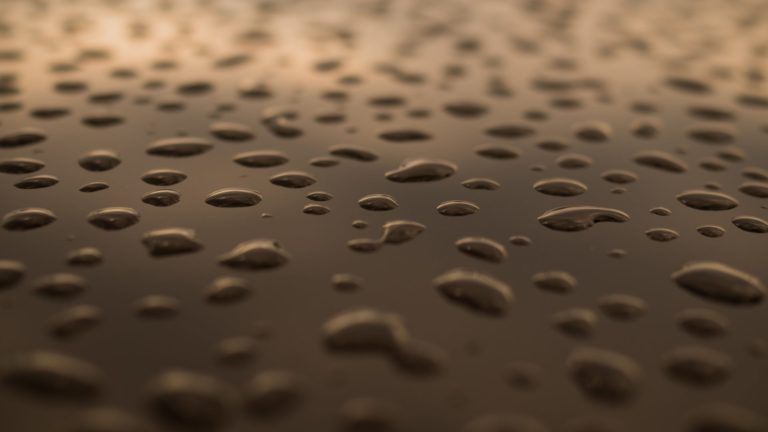Cool water drop brown Desktop PC / Mac Wallpaper