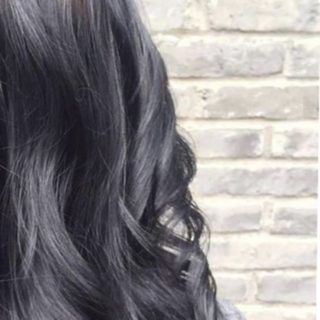 Black hair curl iPhone5s / iPhone5c / iPhone5 Wallpaper