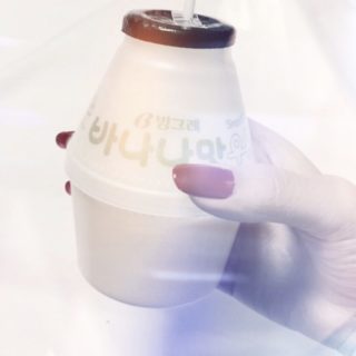Milk Korea iPhone5s / iPhone5c / iPhone5 Wallpaper