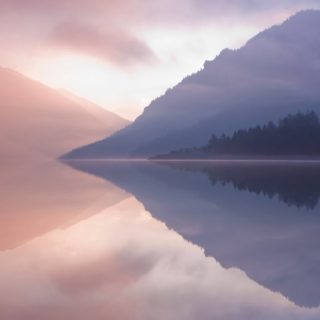 Landscape lake iPhone5s / iPhone5c / iPhone5 Wallpaper