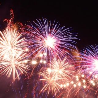 Scenery fireworks night sky iPhone5s / iPhone5c / iPhone5 Wallpaper