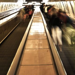 Escalator blur Chara iPhone5s / iPhone5c / iPhone5 Wallpaper