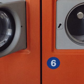 Coin-operated laundry washing machine red iPhone5s / iPhone5c / iPhone5 Wallpaper