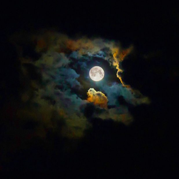 Landscape moon shiny black iPhone8Plus Wallpaper