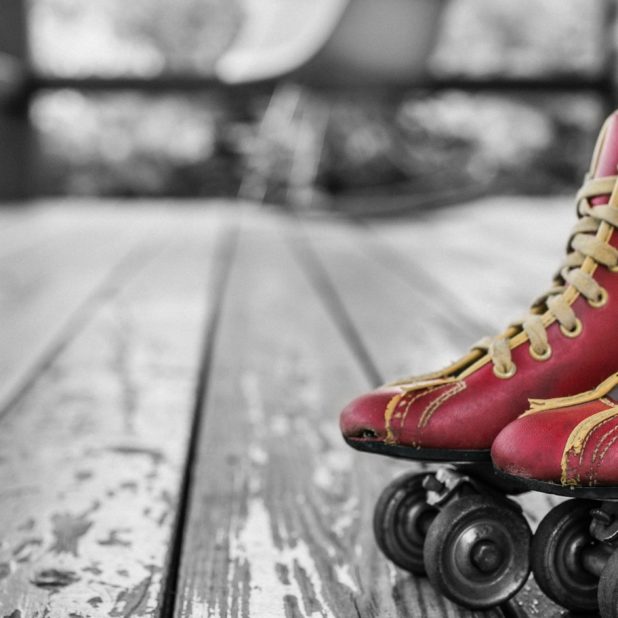 Chara blur roller skate shoes iPhone8Plus Wallpaper