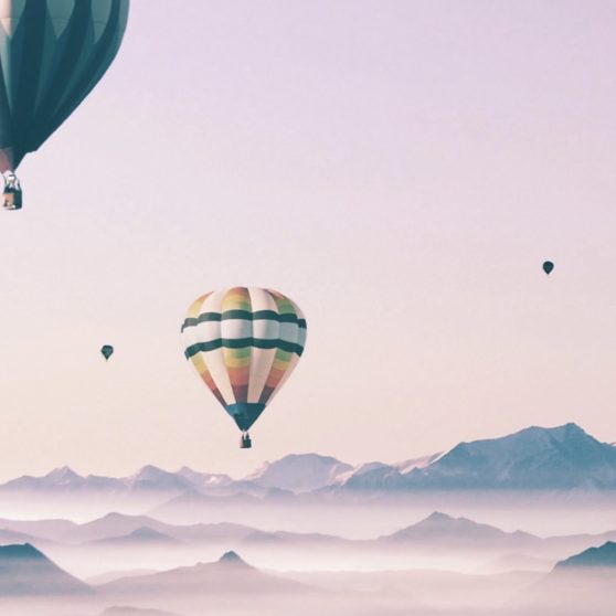 Cute landscape sky balloon for girls iPhoneX Wallpaper