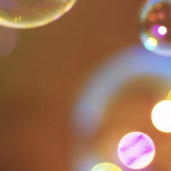 Bubble polka dot blurring iPhoneX Wallpaper