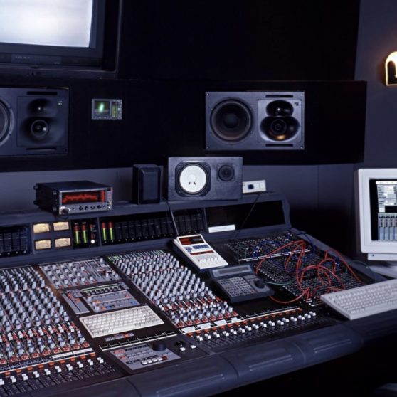 Recording studio mixer iPhoneX Wallpaper