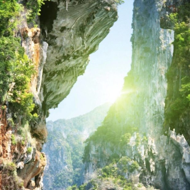 Natural landscape green Qinghai cliff iPhoneXSMax Wallpaper