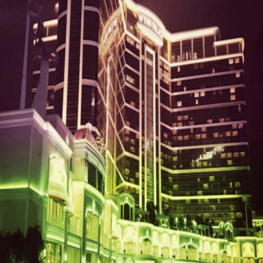Edificio del hotel Fondo de Pantalla SmartPhone para Android