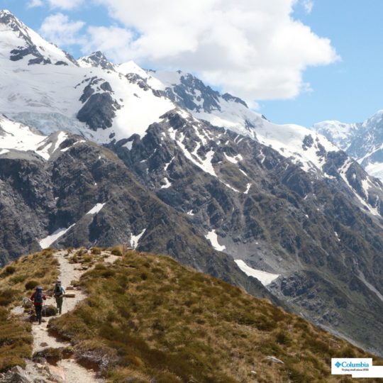 Paisaje de montaña rocosa Fondo de Pantalla SmartPhone para Android