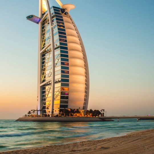 paisaje del mar del hotel Burj Al Arab de Dubai Fondo de Pantalla SmartPhone para Android