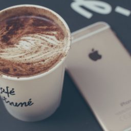 las mujeres de alimentos de café para el iPhone iPad / Air / mini / Pro Wallpaper