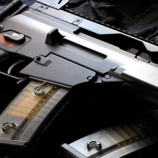rifle negro guay Fondo de pantalla iPhone SE / iPhone5s / 5c / 5