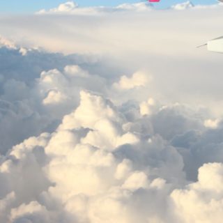 Cielo nubes avión Fondo de pantalla iPhone SE / iPhone5s / 5c / 5