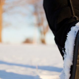 zapatos blancos de nieve paisaje Fondo de Pantalla de iPhoneSE / iPhone5s / 5c / 5
