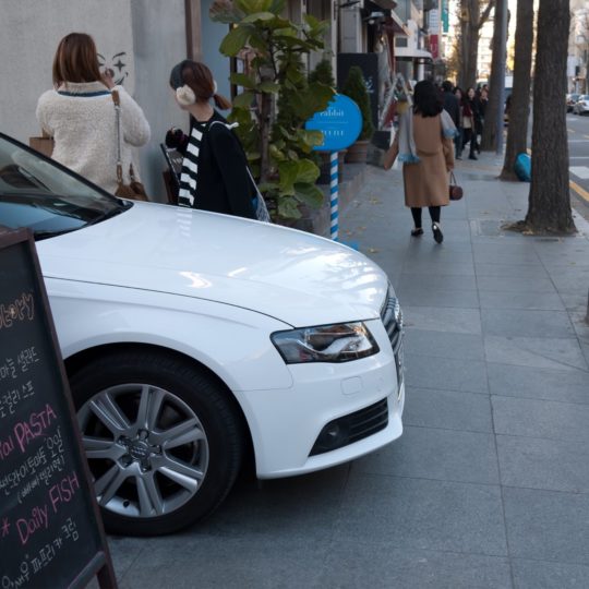 Vehicle vehicles putih Android SmartPhone Wallpaper