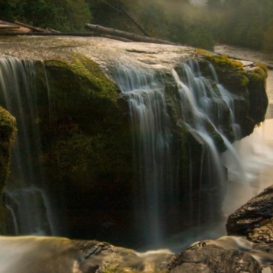 pemandangan terjun Android SmartPhone Wallpaper