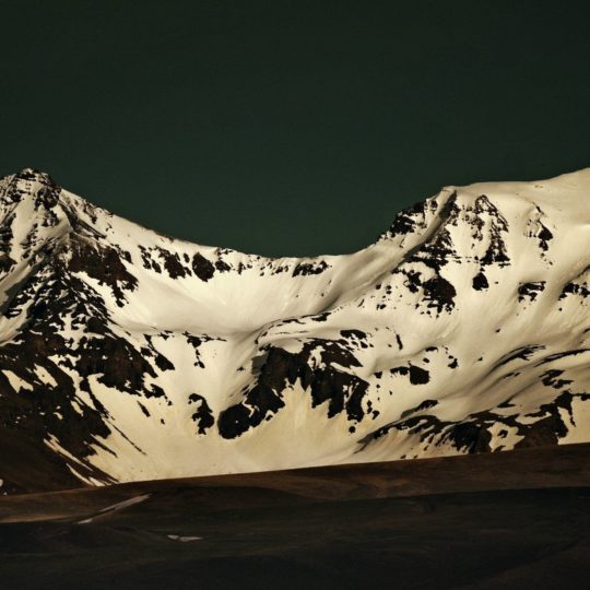 lanskap gunung bersalju Android SmartPhone Wallpaper