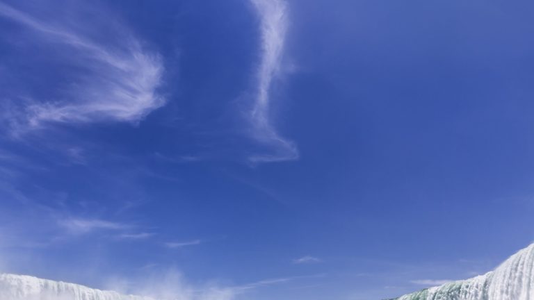 langit biru lanskap Desktop PC / Mac Wallpaper