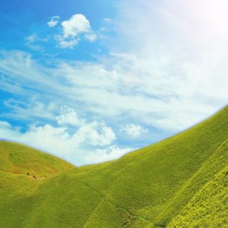 Pemandangan hijau pegunungan iPhone4s Wallpaper