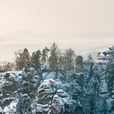 Pemandangan gunung salju musim dingin iPhone6s / iPhone6 Wallpaper