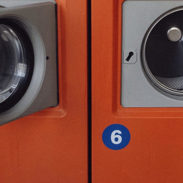 Koin-dioperasikan merah laundry mesin cuci iPhone7 Plus Wallpaper