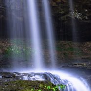 pemandangan terjun iPhone8 Wallpaper