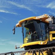 traktor kuning pertanian iPhone8 Wallpaper