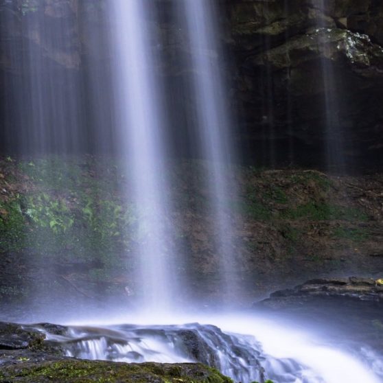 pemandangan terjun iPhoneX Wallpaper