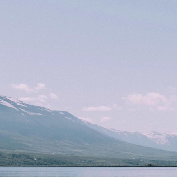 pemandangan putih laut gunung biru iPhoneXSMax Wallpaper