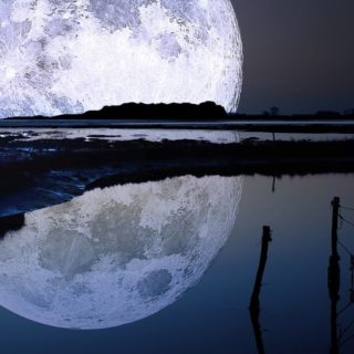 風景月の iPhone4s 壁紙