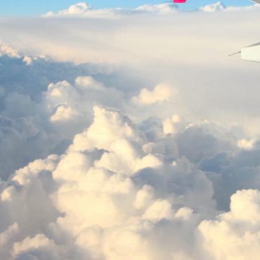 空雲飛行機の iPhone8 壁紙